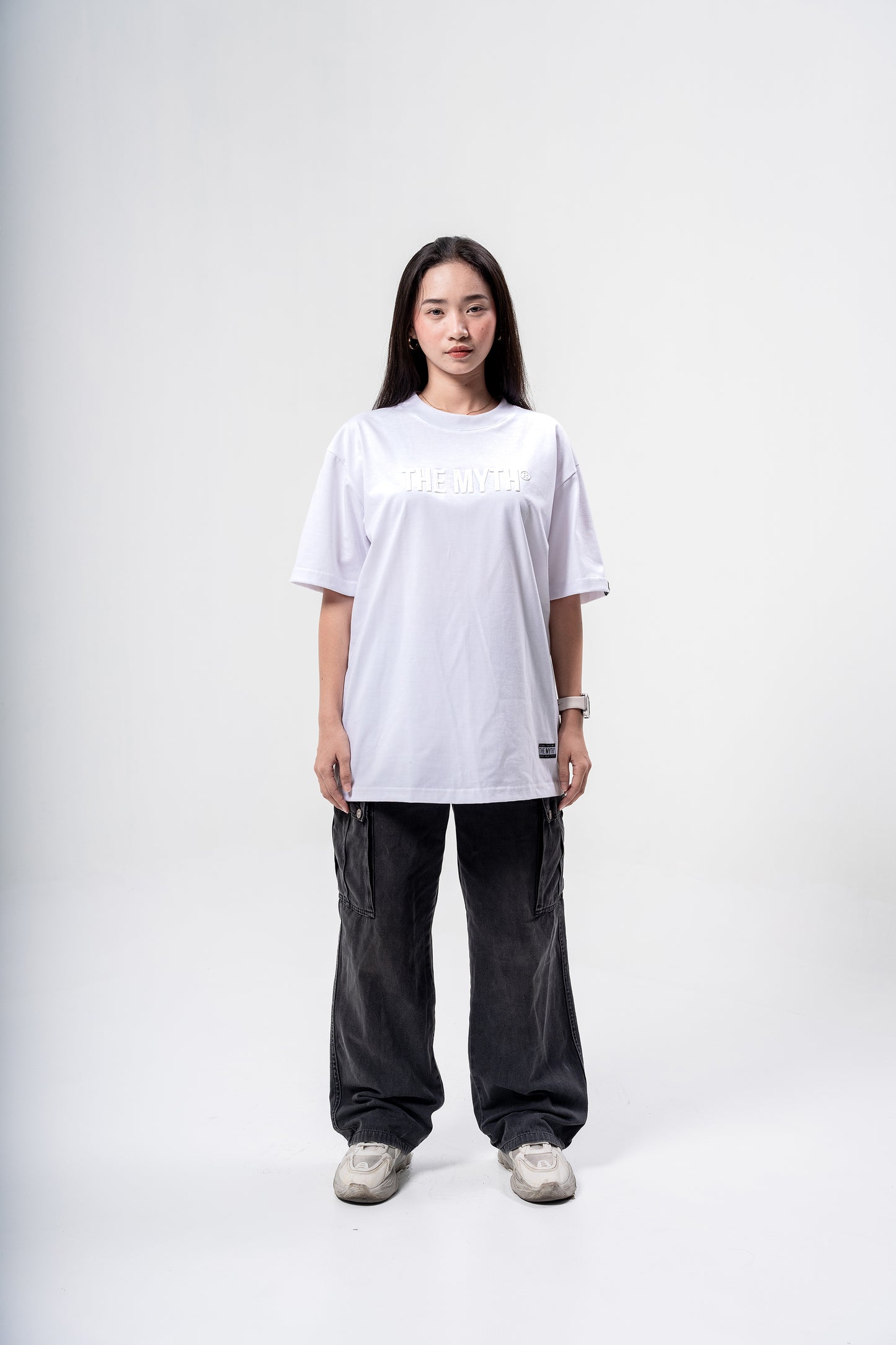 EMBOSSED PRINT TEE - WHITE
