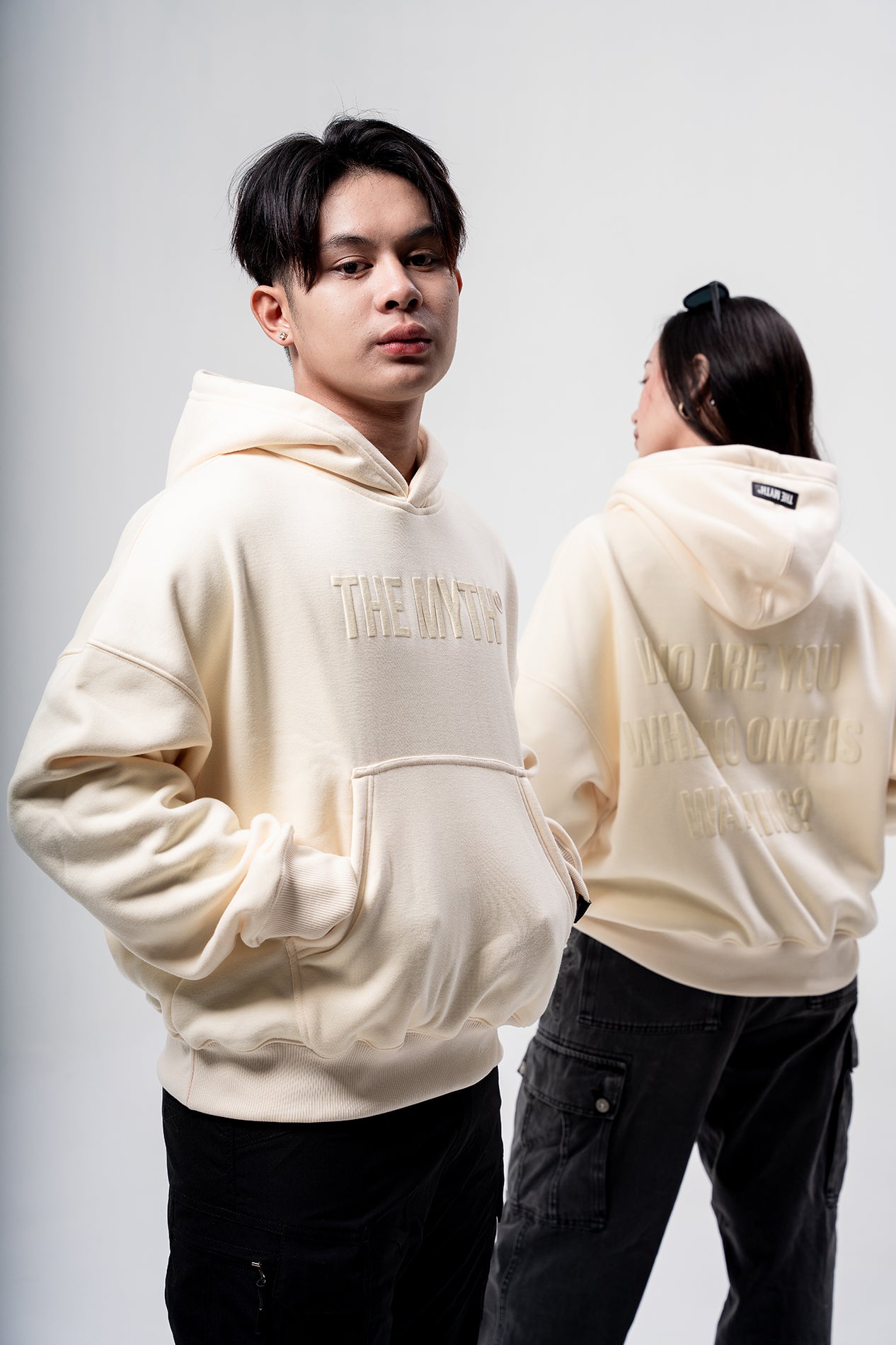 BOXY CROPPED EMBOSSED PRINT HOODIE - CREAM