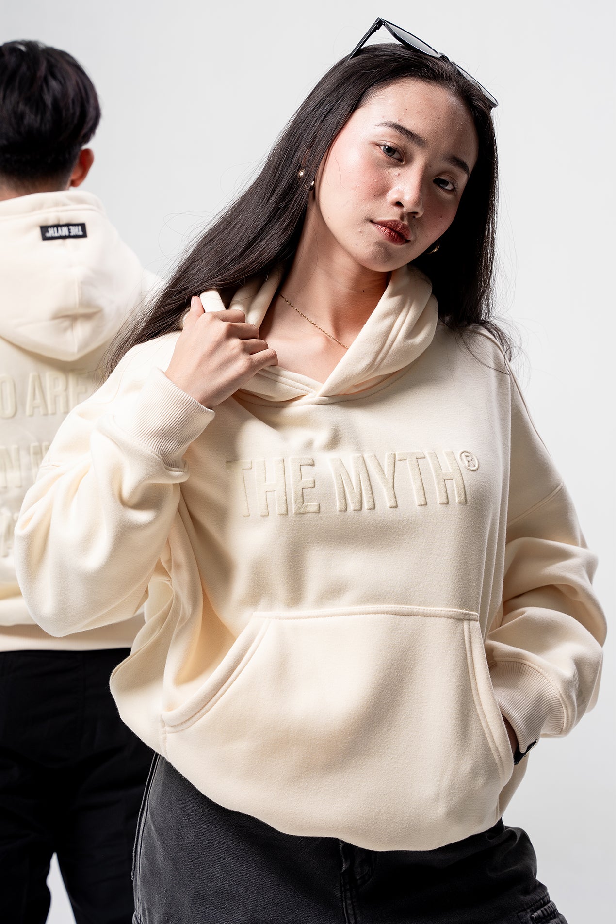 BOXY CROPPED EMBOSSED PRINT HOODIE - CREAM
