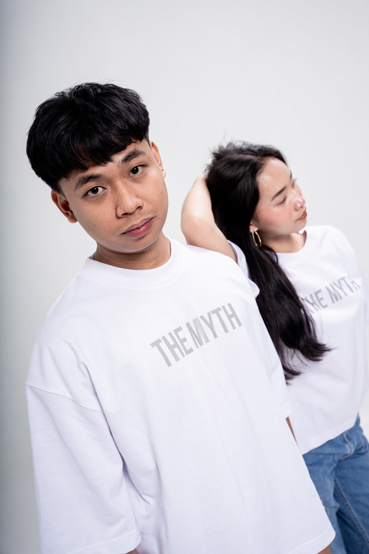 OG LOGO BOXY FIT CROPPED TEE - WHITE