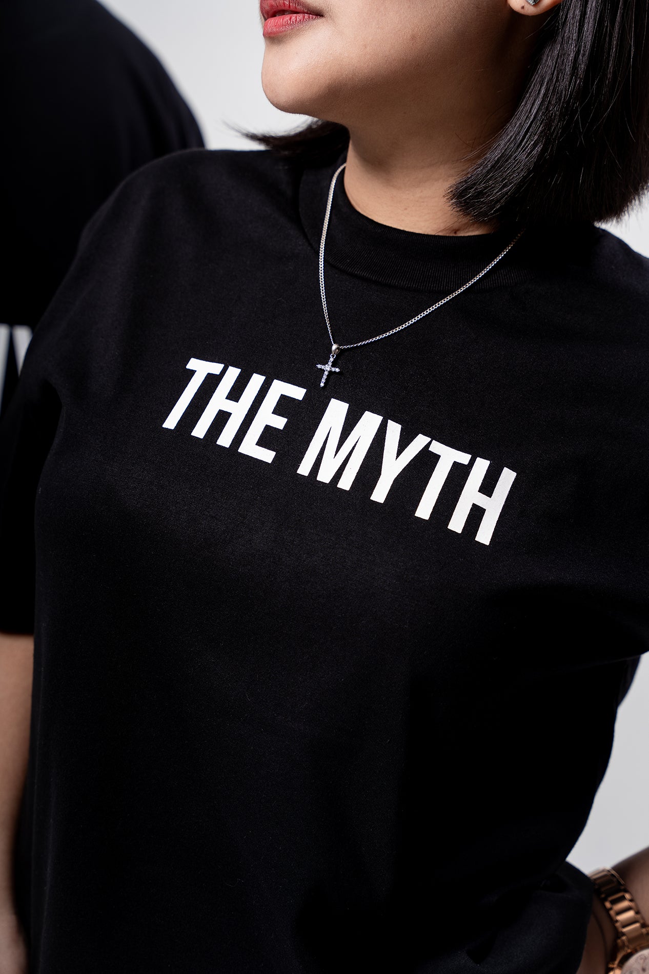 OG LOGO BOXY FIT CROPPED TEE - BLACK