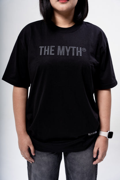 EMBOSSED PRINT TEE - BLACK