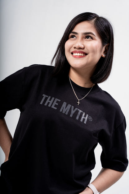 EMBOSSED PRINT TEE - BLACK