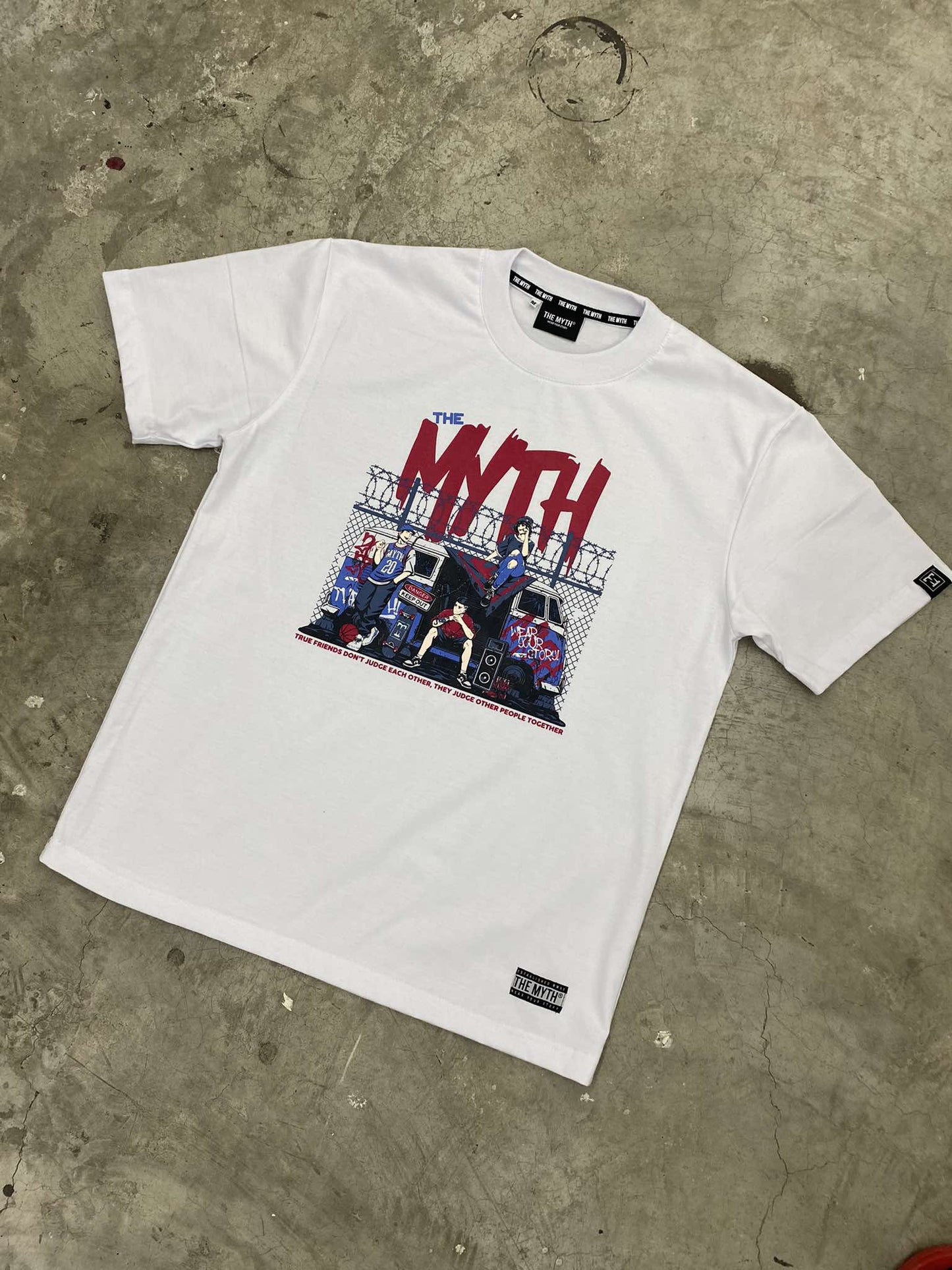 MARITHREES TEE