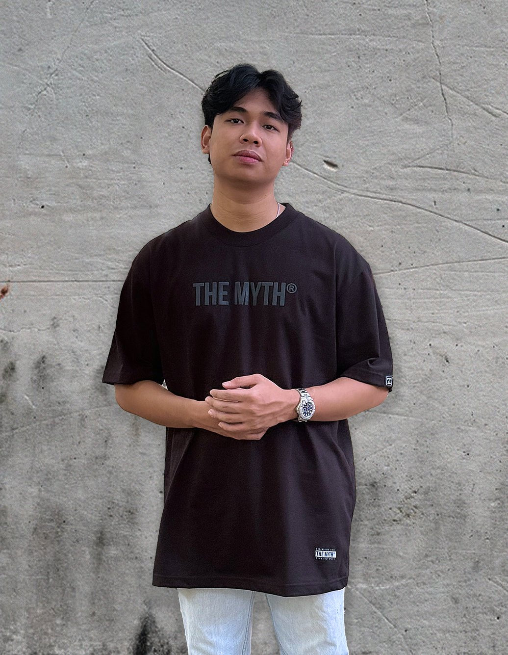 EMBOSSED PRINT TEE - BLACK - THE MYTH®